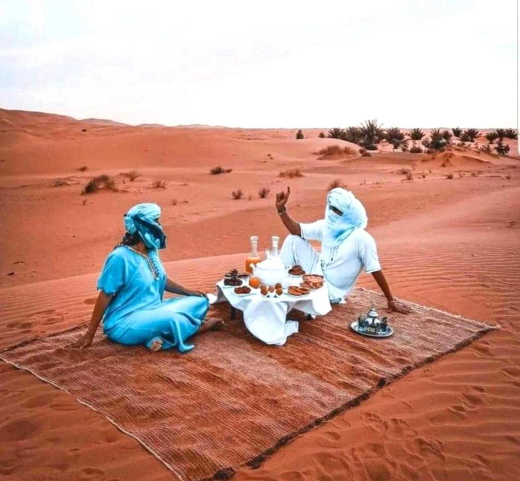 Bed and Breakfast Luxury Bedouin Camp Merzouga Esterno foto