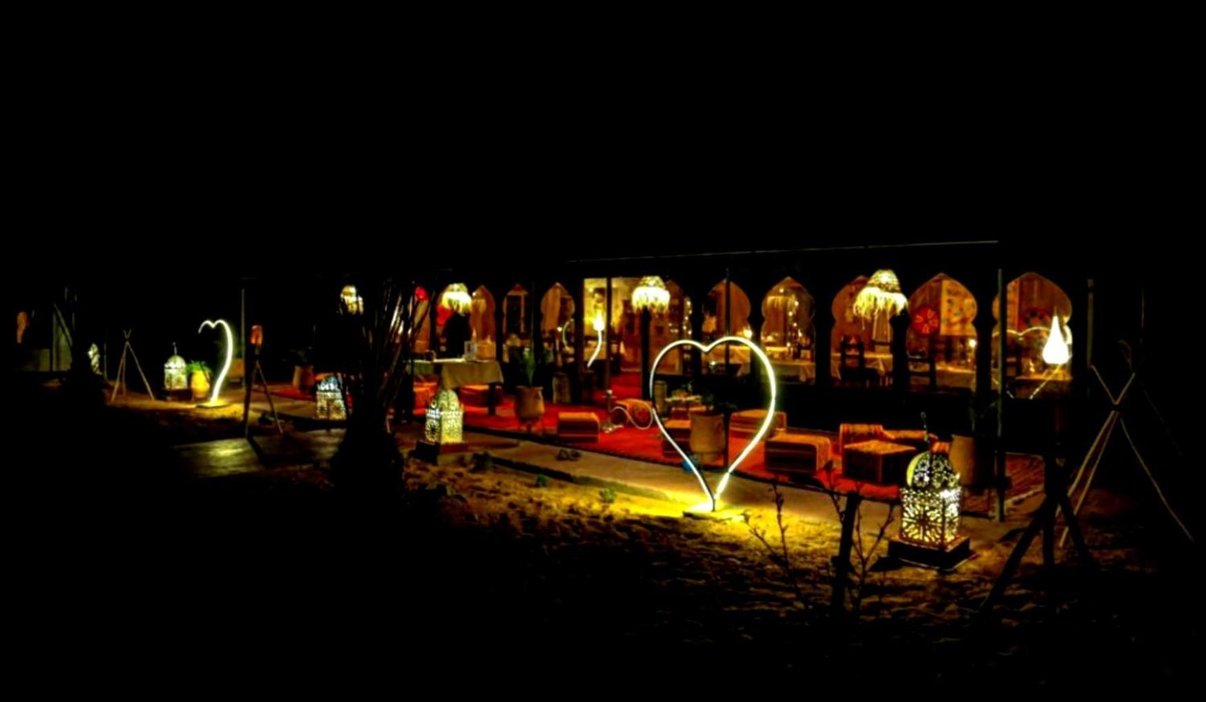 Bed and Breakfast Luxury Bedouin Camp Merzouga Esterno foto