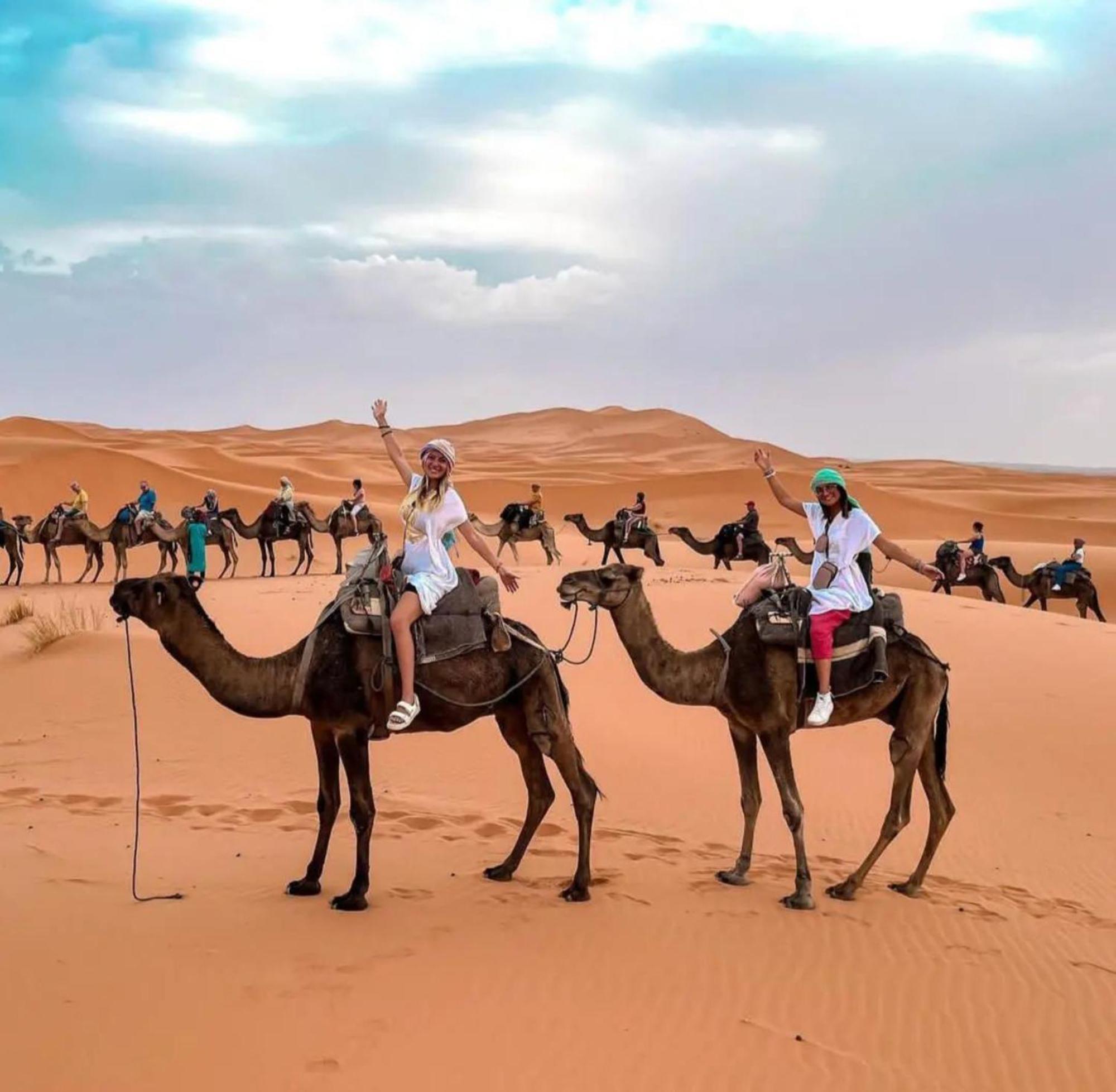 Bed and Breakfast Luxury Bedouin Camp Merzouga Esterno foto
